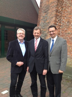 Foto: Privat v.l.n.r.Fraktionsvorsitzender Detlef Dierks, Bürgermeister Dr. Schilling und Vorsitzender Dr. Wengelowski